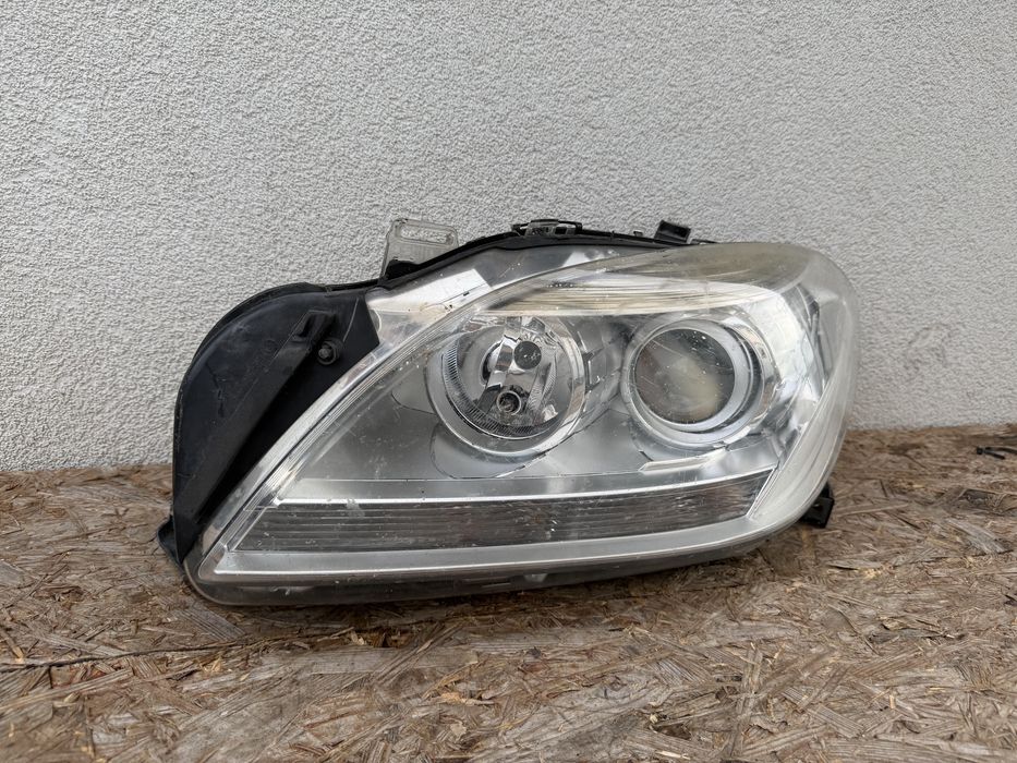 Far stanga Mercedes ML W166 cu lupa halogen Original Europa