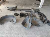Scuturi si plasticuri de sub capota ML W166