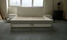 TRANSPORT GRATUIT.Pat matrimonial din lemn masiv cod 212