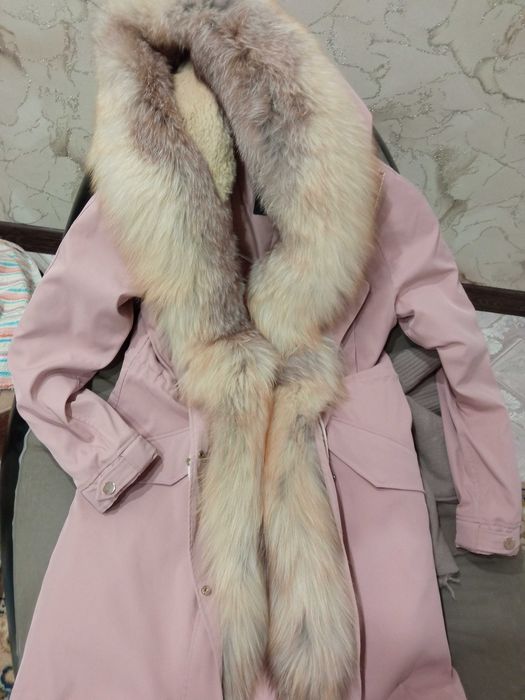 продам шикарную фирменную парку