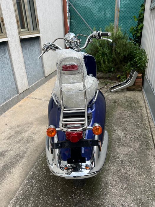 Vand Scuter etropolis 2000w