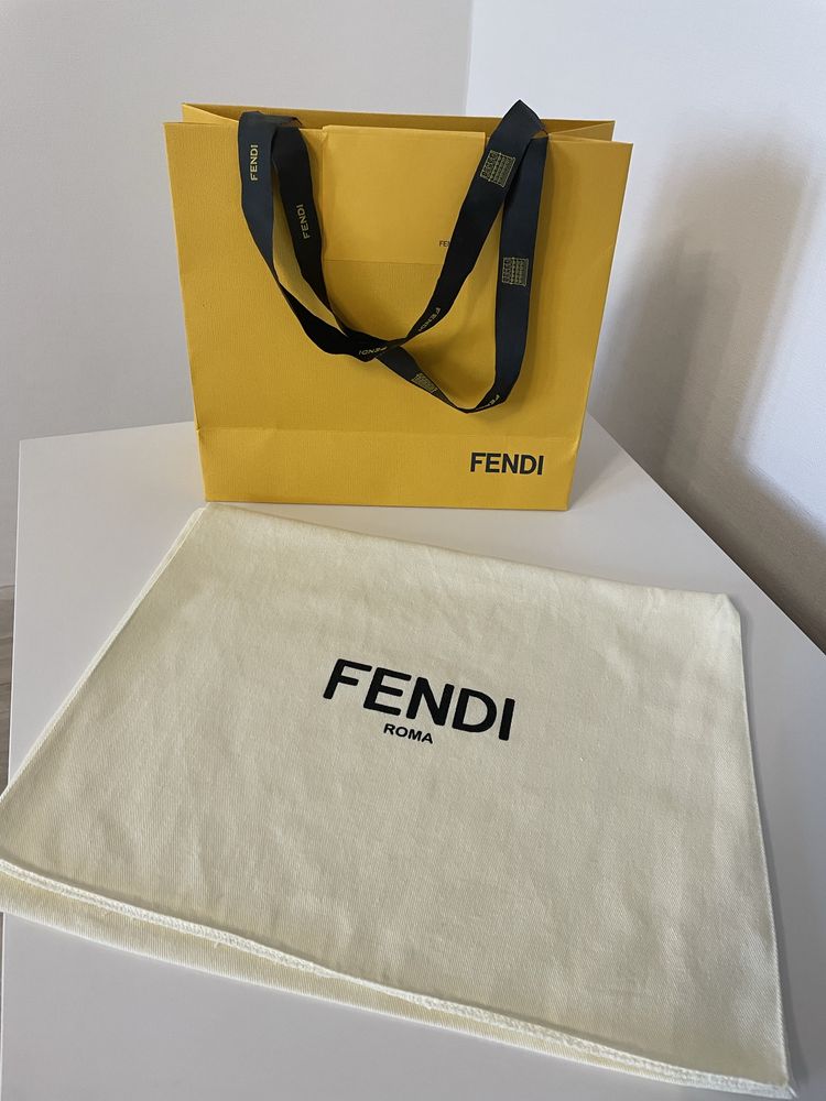 Брендовый пакет и пыльник Fendi