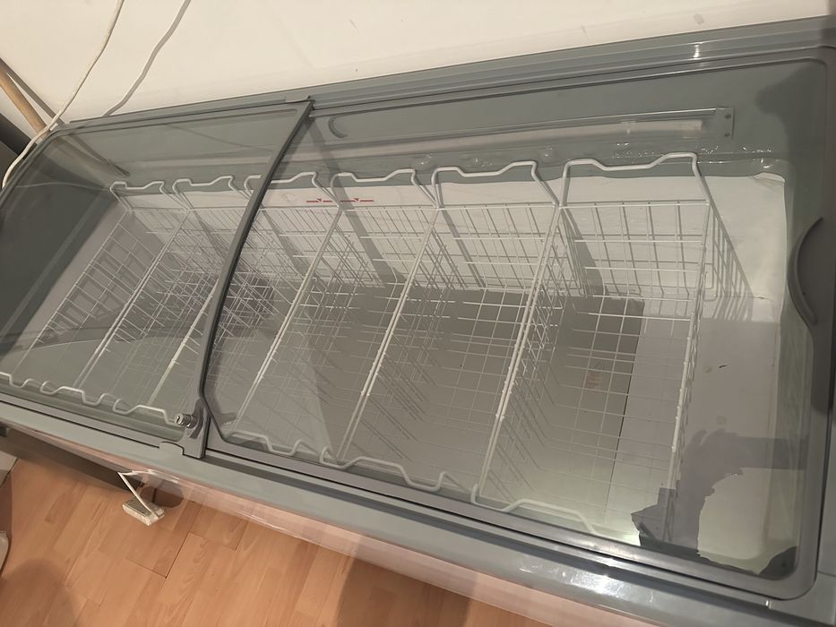 Морозильный ларь UGUR UDD 600 SC