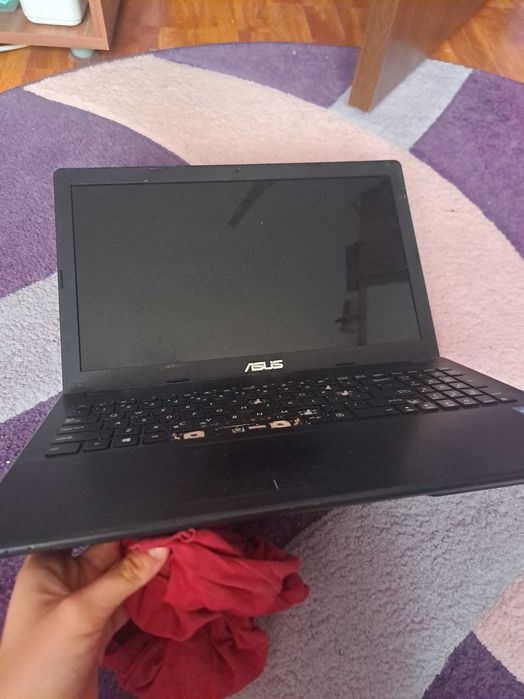 Laptop pentru piese