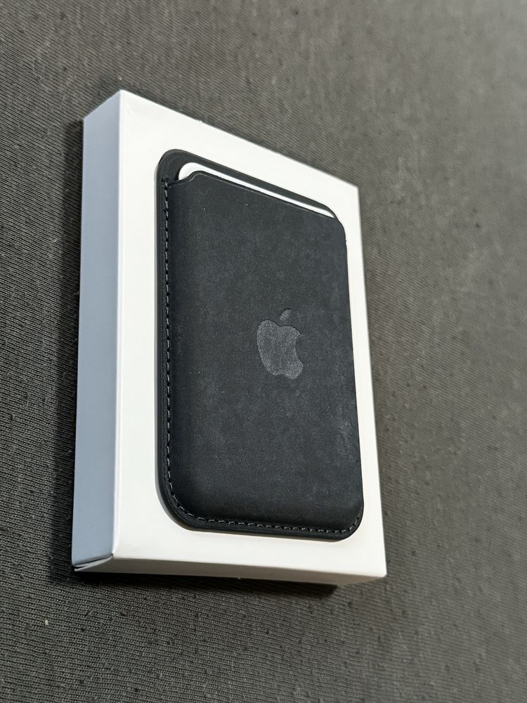 Apple Wallet FineWoven Magsafe