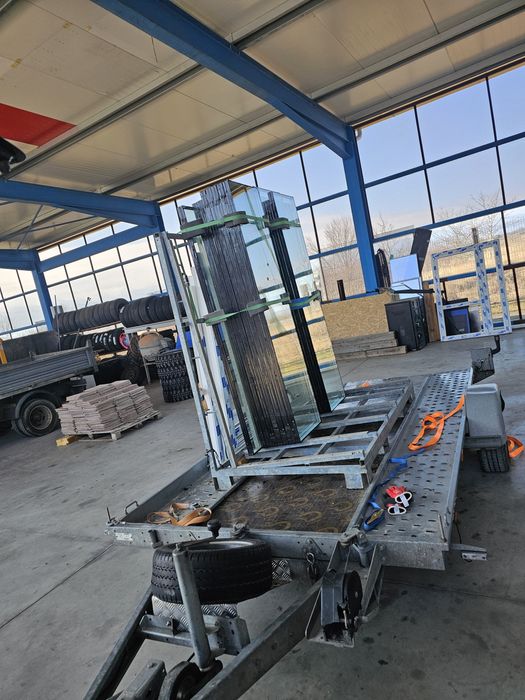 Vând platforma 1600kg