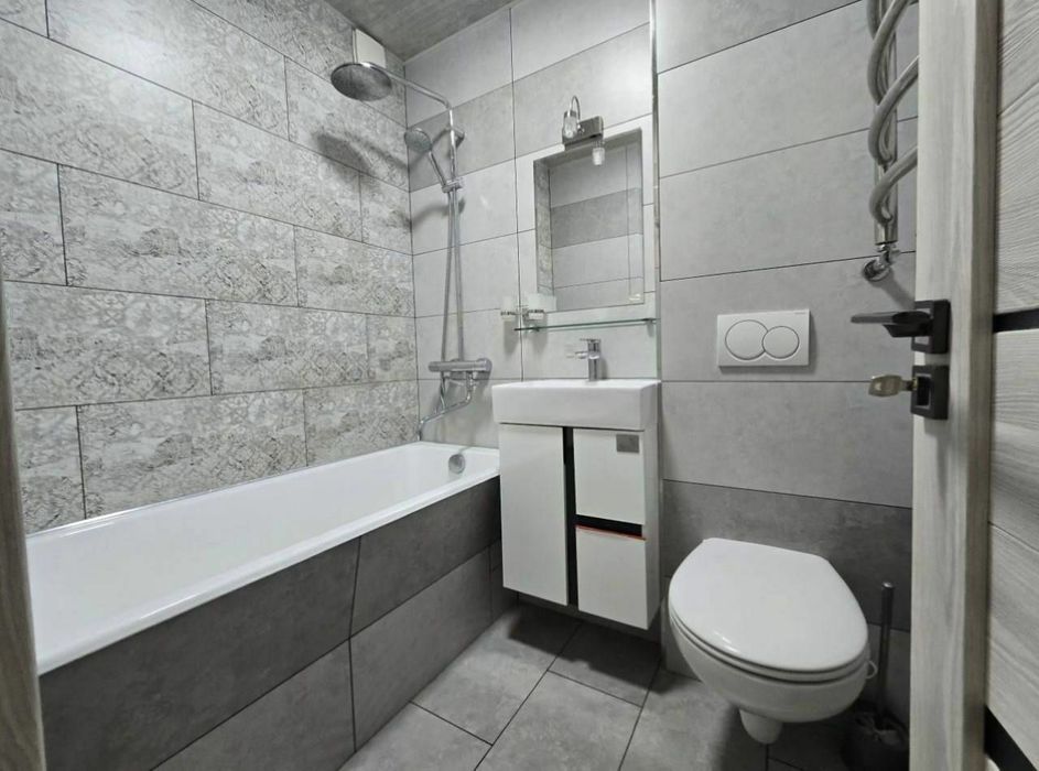 Фархадский базар 3/4/4 евро рем Чиланзар 13 квартал квартира продаётся