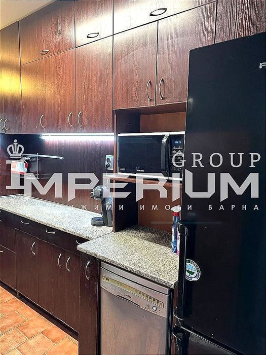 Дава се под наем Тристаен апартамент в Варна, Младост 1 - 120 кв.м за 714 € - Снимка #4