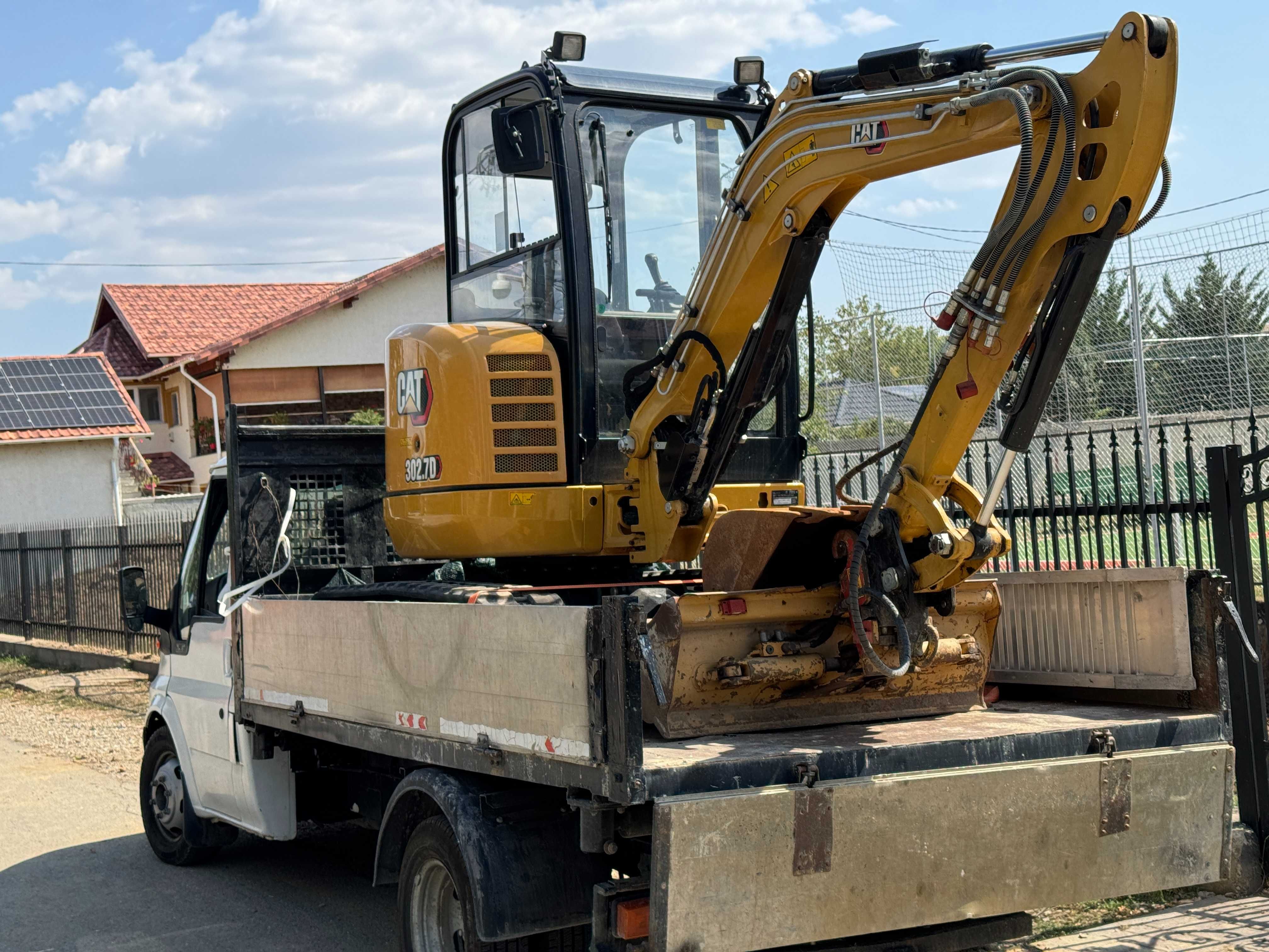 inchiriez miniincarcator bobcat miniexcavator lucrari sapaturi santuri