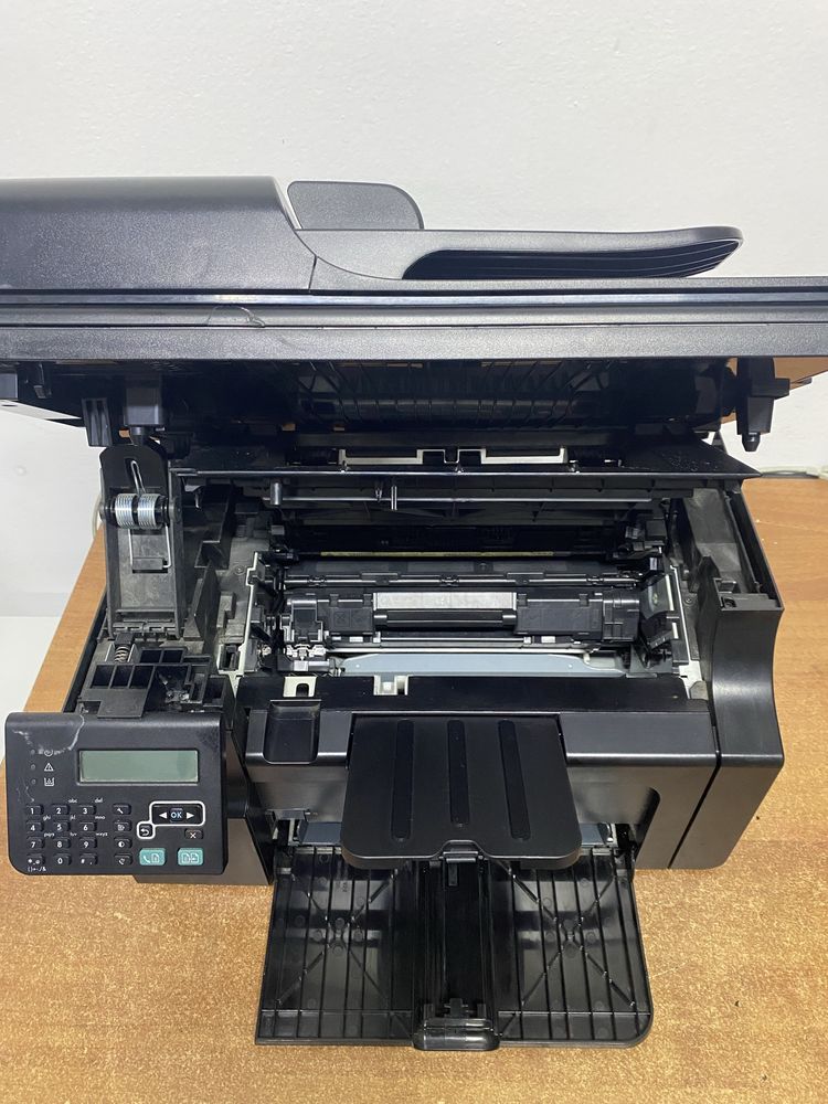 Multifunctionala HP M1212nf