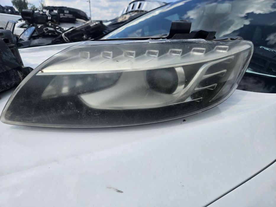 Феисиви фарове за Audi Q7 2011godina