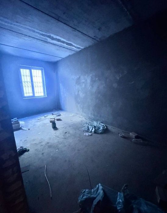 5-mikda 1 xonali uy sotiladi