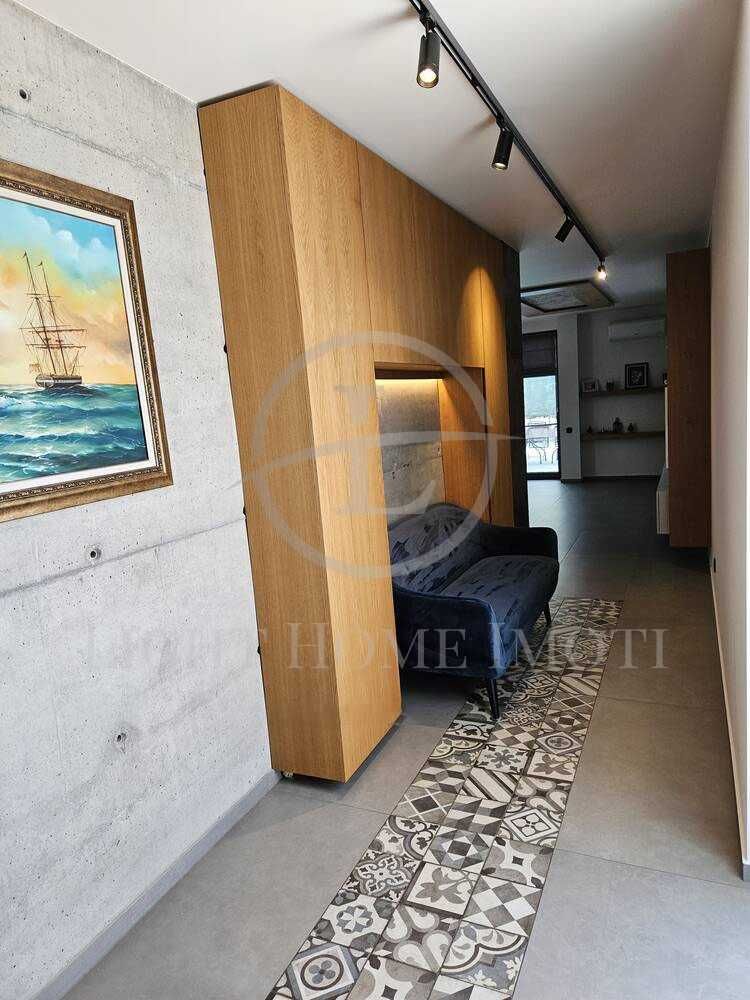 Продава се Къща в с. Марково, Област Пловдив - 365 кв.м за 2000 €/кв.м - Снимка #3