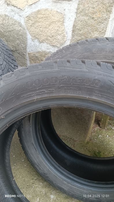 Зимни гуми GOOD YEAR 215/50/17
