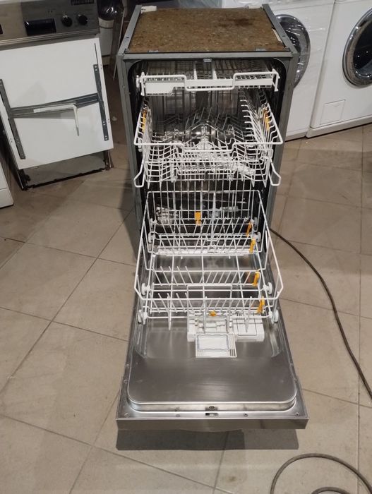 Съдомиялна Miele 45 см. Inox