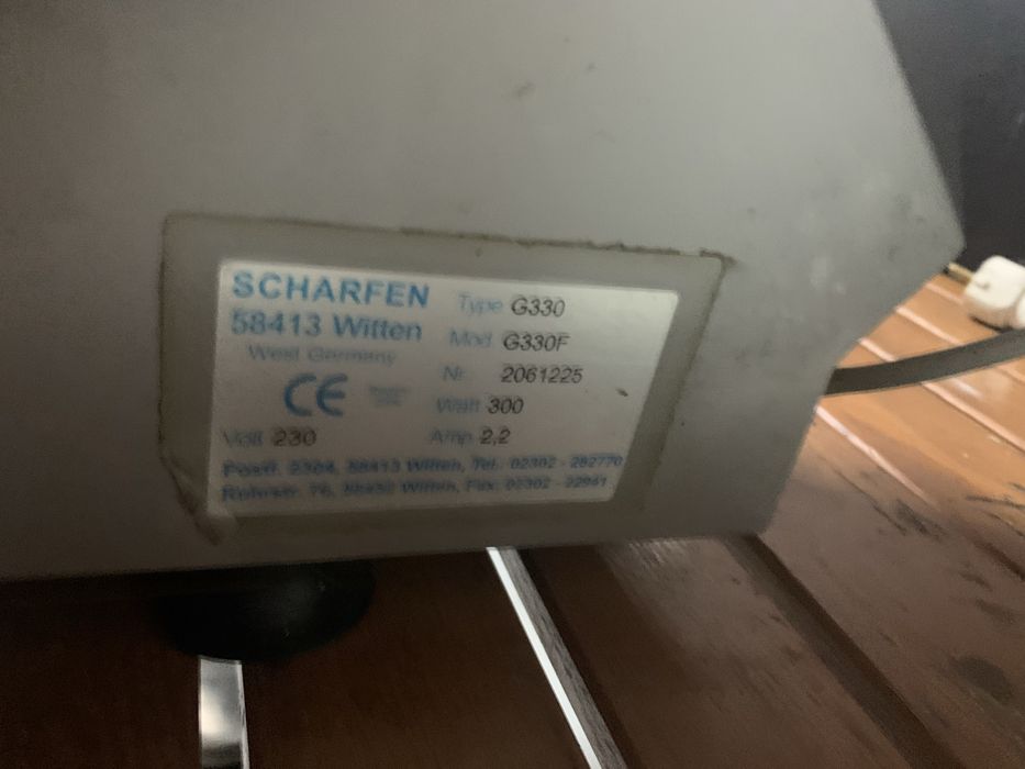 Feliator profesional Scharfen Germania stare excelenta