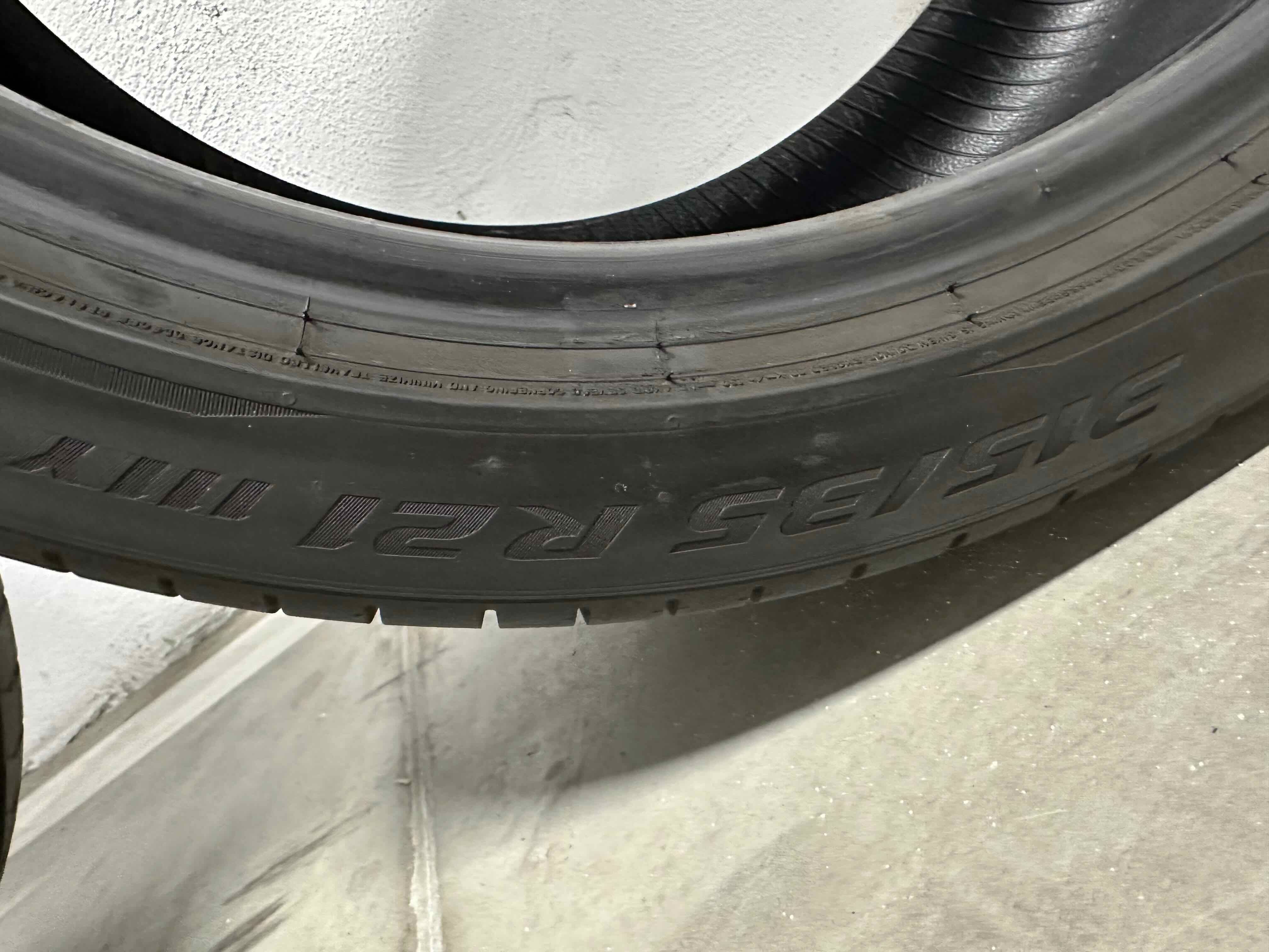 Летни гуми RunFlat BMW X5 315/35R21 DOT3921; PIRELLI