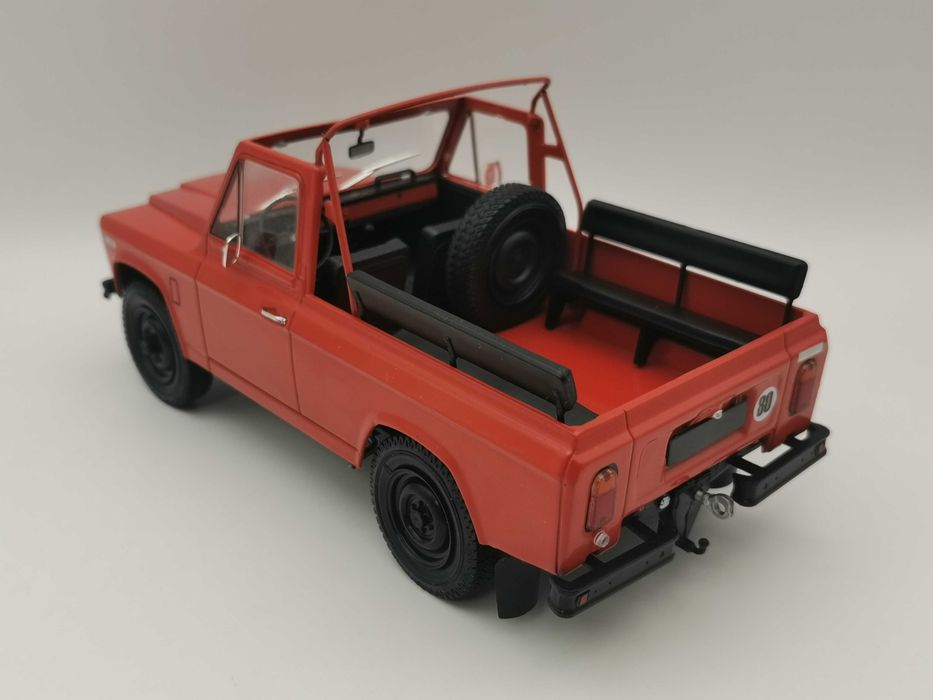 Machetă PORTARO 260D (ARO) - IXO - scara 1:24