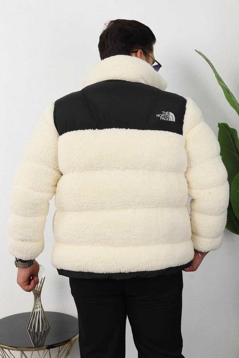 Зимно Яке имаме го и в Черно