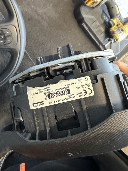 Волан мулти и  Airbag за Fiat 500L по отделно