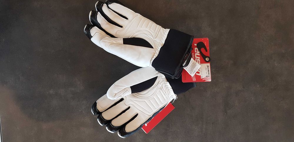 Продавам ски ръкавици REUSCH