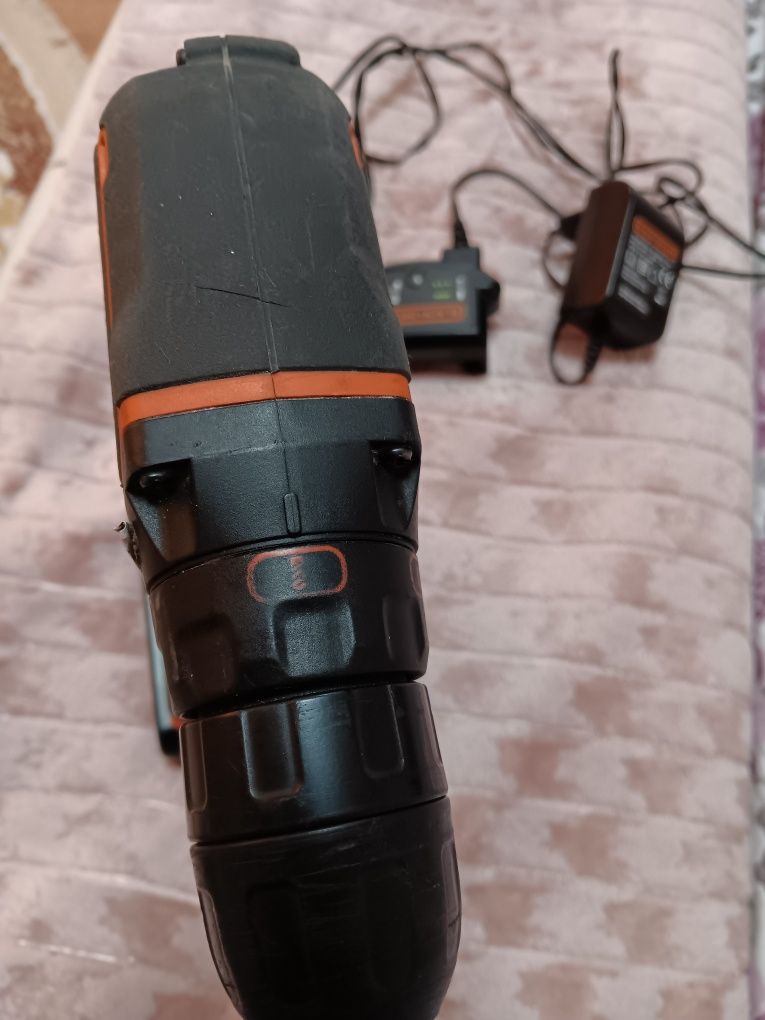 Auto Filentantă Black Decker 18V 1.5 Ah