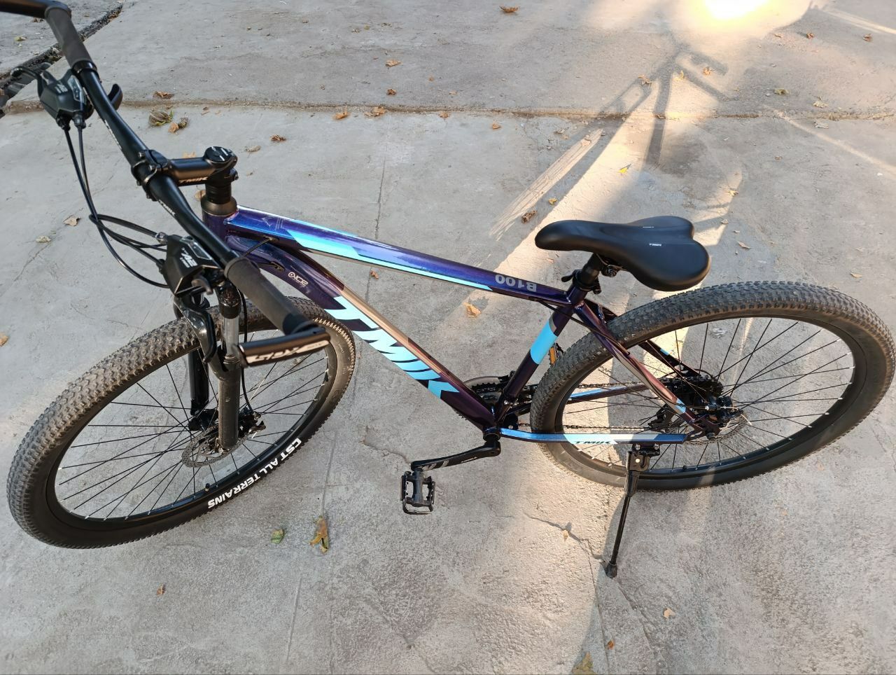 Sotiladi velosiped pocti yengi model TMIK skarasnky cotki hamma joyi i