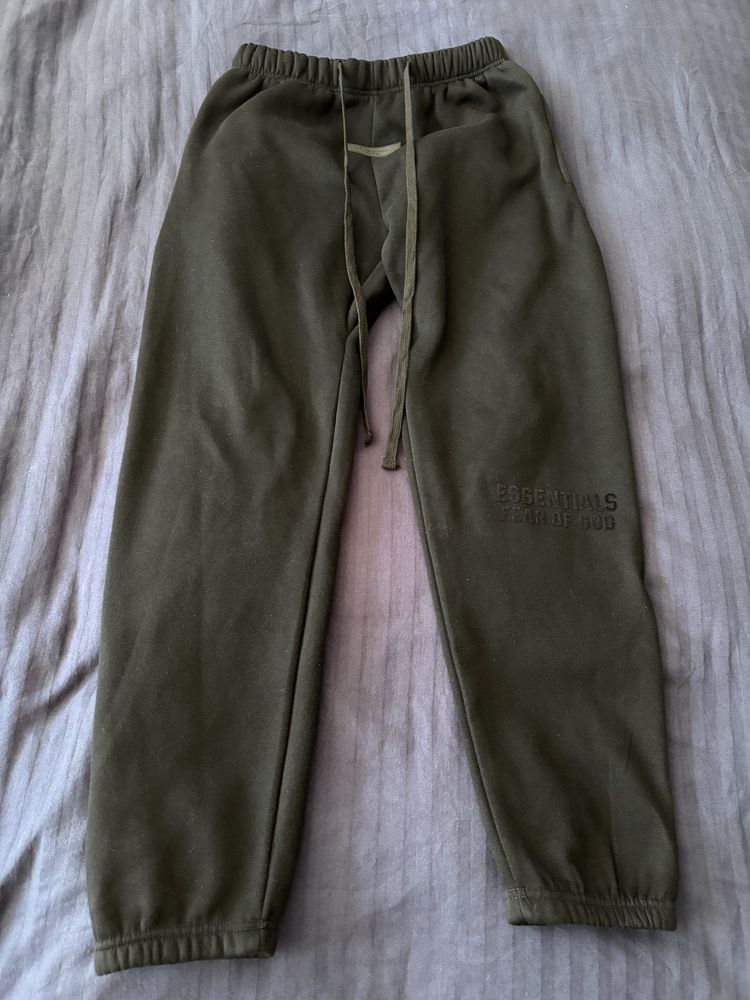 Essentials долнище M