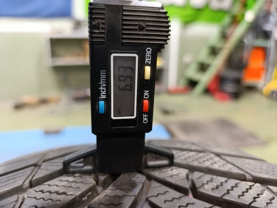 Зимни гуми Semperit 235/55/18 Speed grip 5 , dot 3523