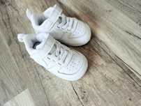 Adidasi nike 19,5