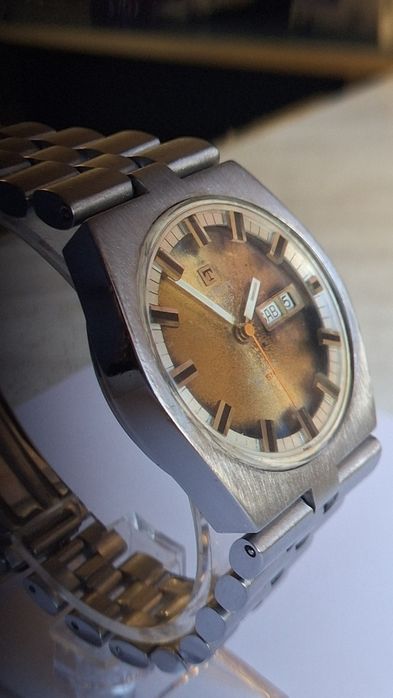 TISSOT PR 516 Gl ( 1970 ) nu este Doxa, Certina, Omega, Atlantic