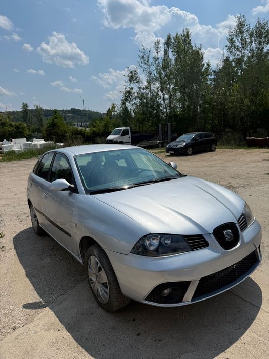 Vând Seat ibiza 6l 2008 1.4 benzina.