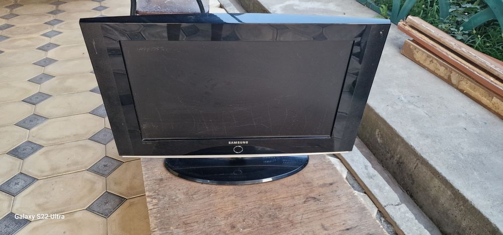 Телевизор samsung