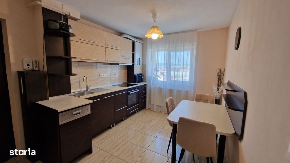 Apartament 3 camere zona Han et.10