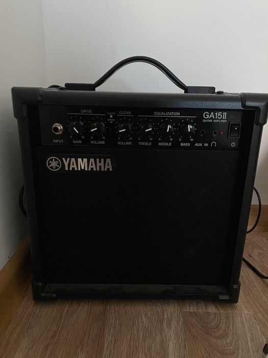 Продается комбоусилитель YAMAHA GA 15II