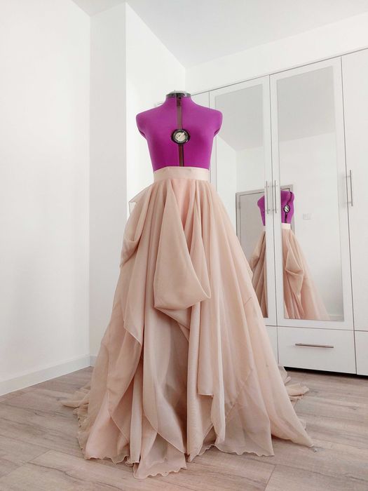 Сватбена пола Дълъг шлейв Телесен цвят Булчинска рокля Фотосесия