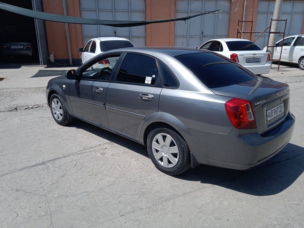 Chevrolet Jentra 1.5