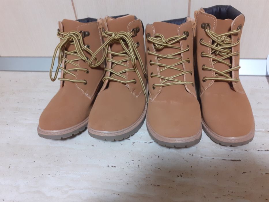 Ghete de piele mărimea 36/37