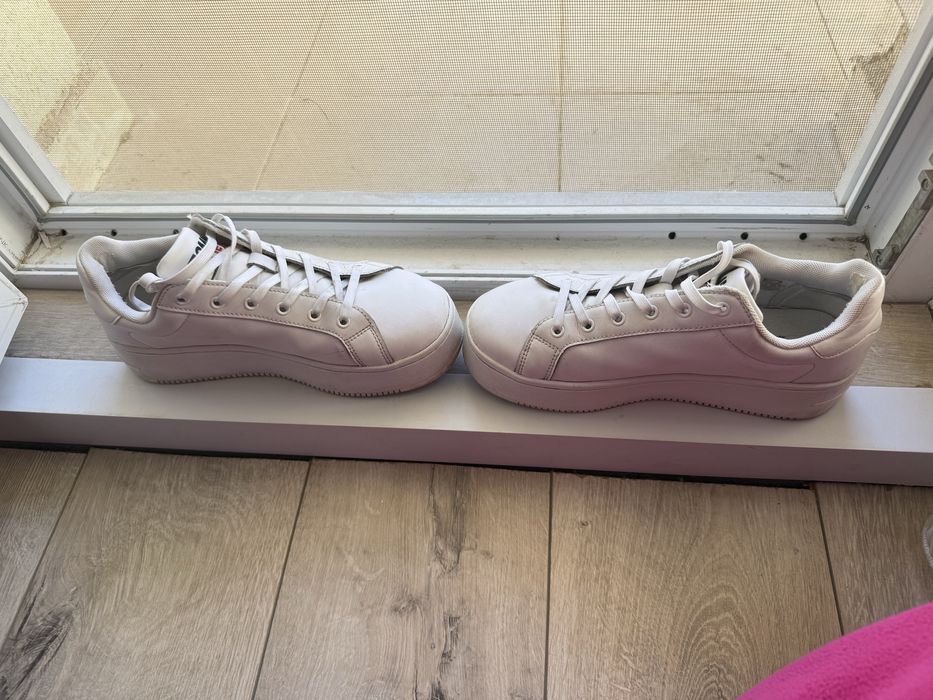 Сникърси TOMMY JEANS, 39