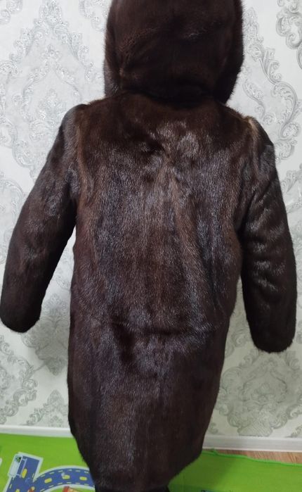 Продам норковую шубу