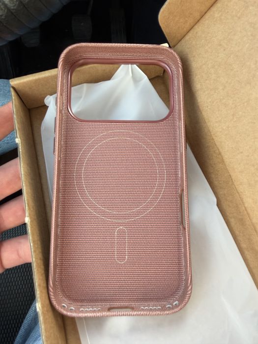 Кейс Iphone 17 Pro