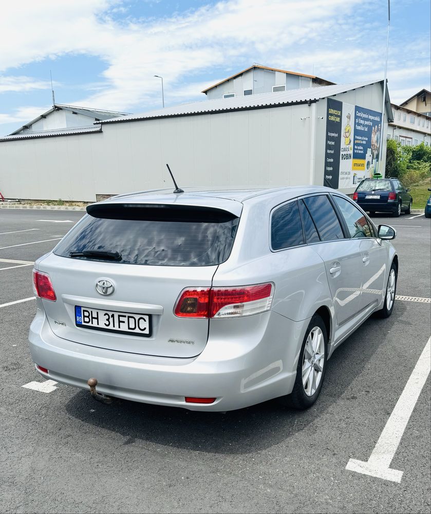Toyota Avensis 2.2 diesel, an 2010, 150 cp