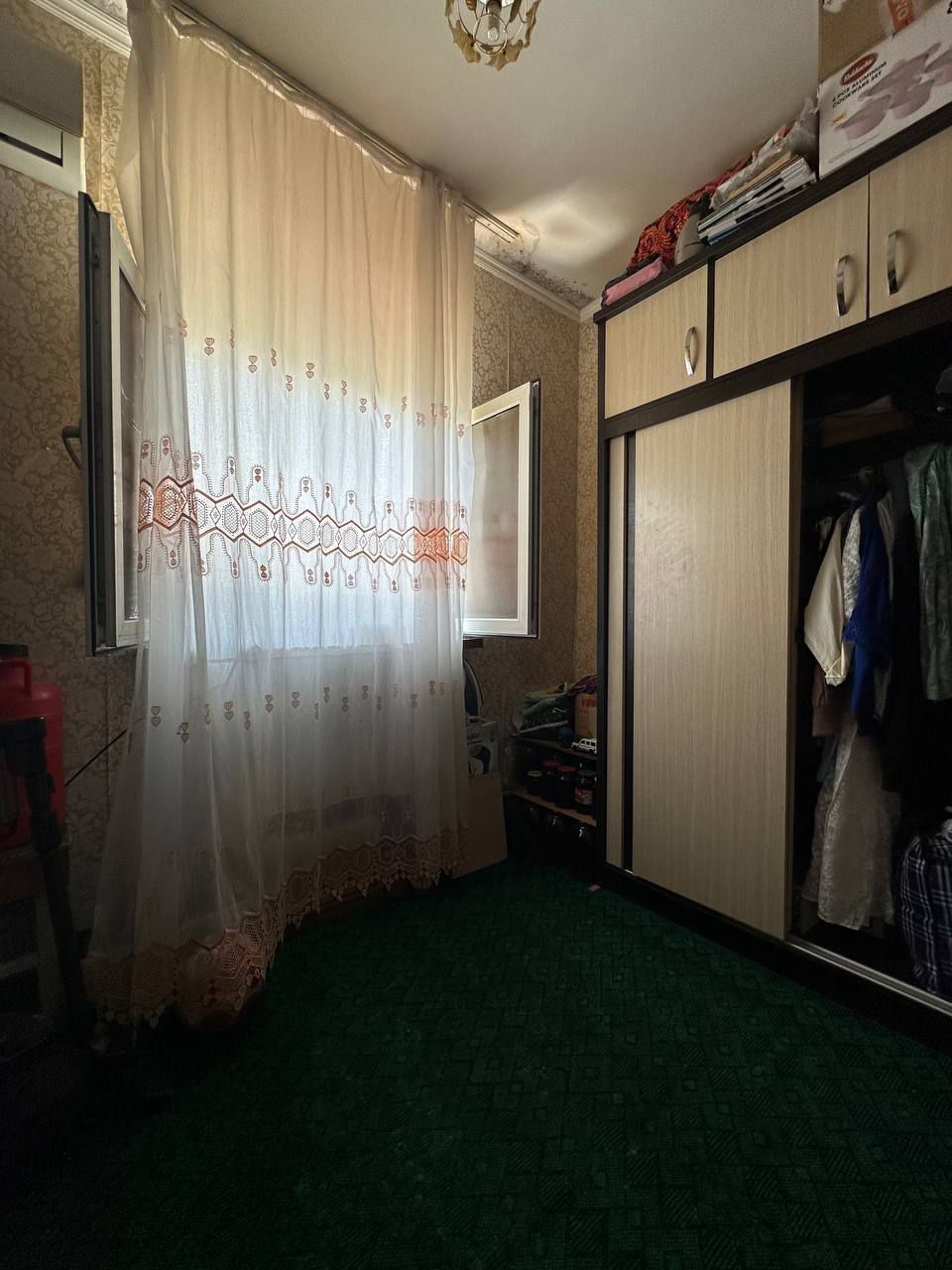 Продаётся кв 2/4/4 дом