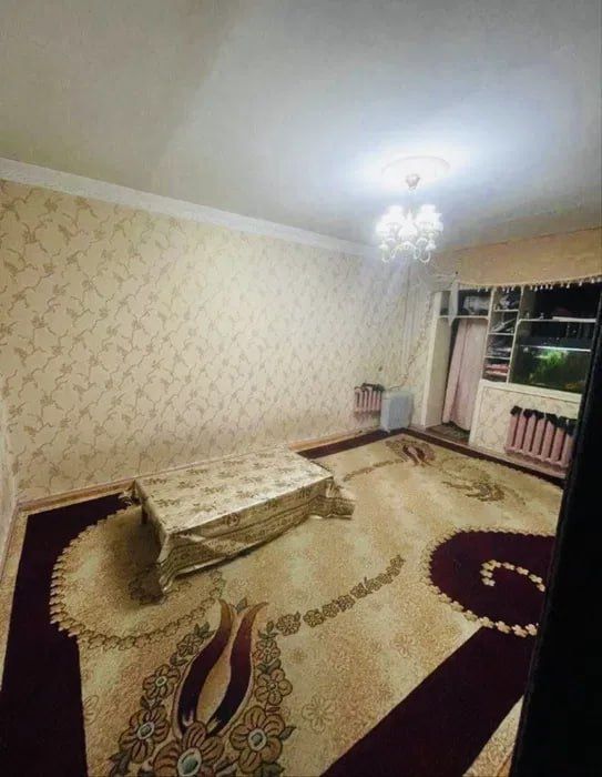 Продается 2-комнатная квартира в Яшнабаде, Тузель-4, ориентир 40 Лет