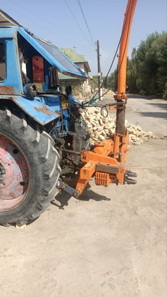 Traktor 80 sotiladi