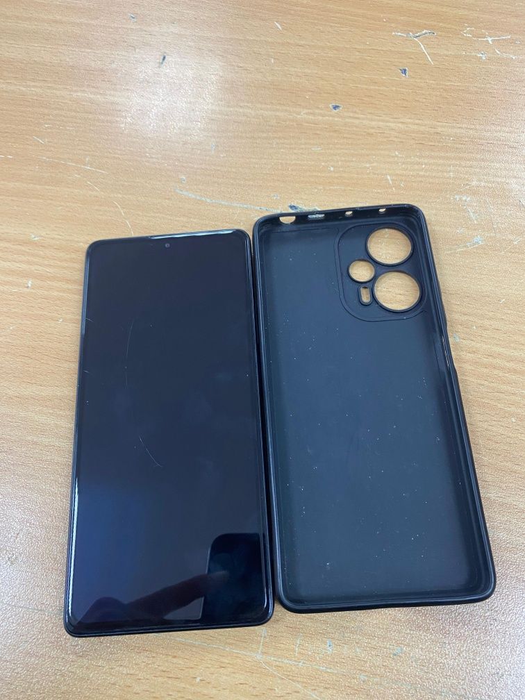 Продается телефон Poco f5 12/256 гб