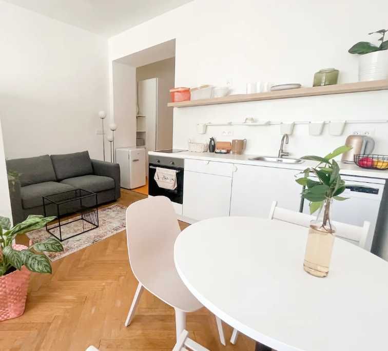 Дава се под наем Двустаен апартамент в Пловдив, Захарна фабрика - 69 кв.м за 280.5 € - Снимка #2