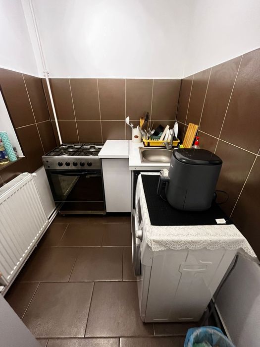 Închiriez garsonieră