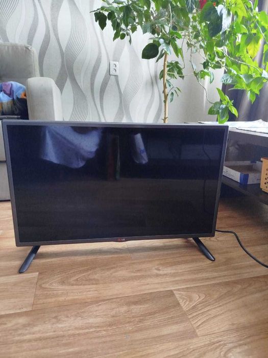 Продам телевизор LG 32 дюйма