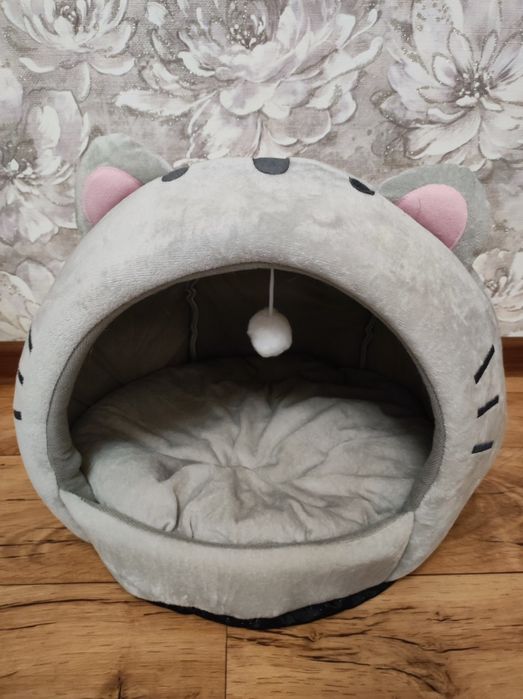 Мягкий кошачий домик для взрослых кошек и мелких собак с пуфиком